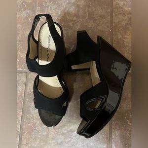 Adrienne Vittadini black wedges size 7.5M
